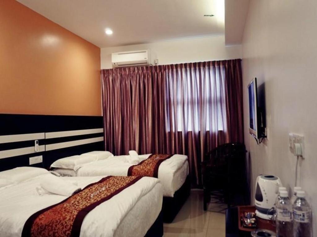 Hotel Kristal Seri Iskandar Ngoại thất bức ảnh