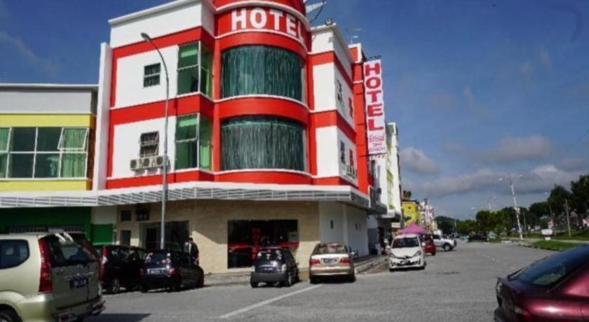 Hotel Kristal Seri Iskandar Ngoại thất bức ảnh