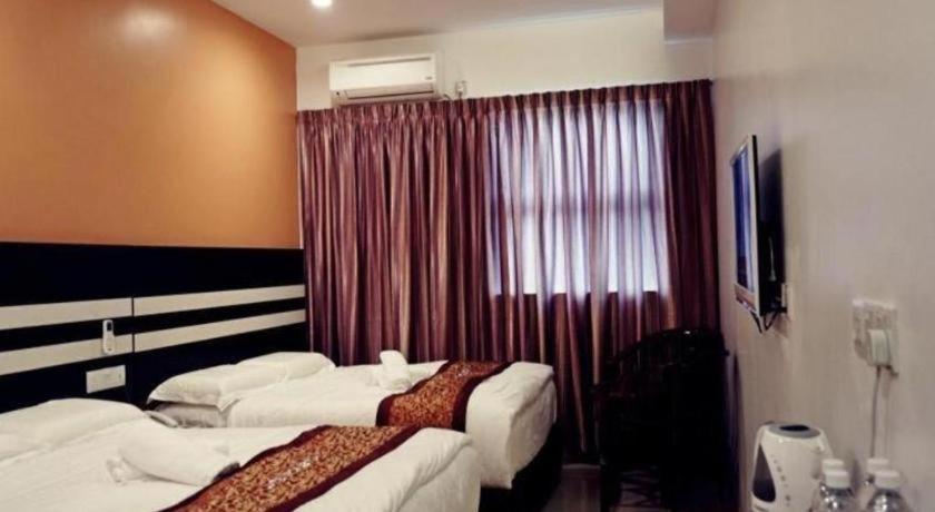 Hotel Kristal Seri Iskandar Ngoại thất bức ảnh